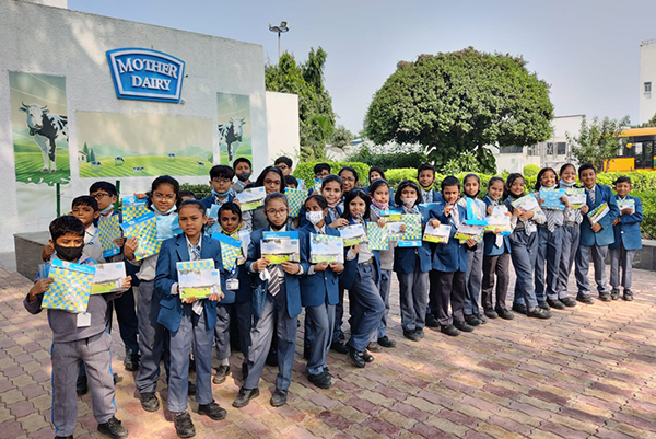 Class 4 Mother Dairy Trip